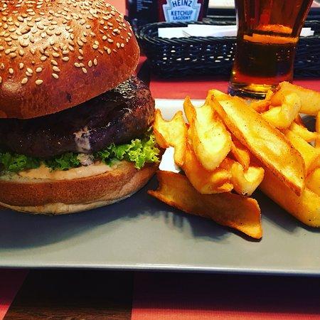 Tom's Diner Family Restaurant